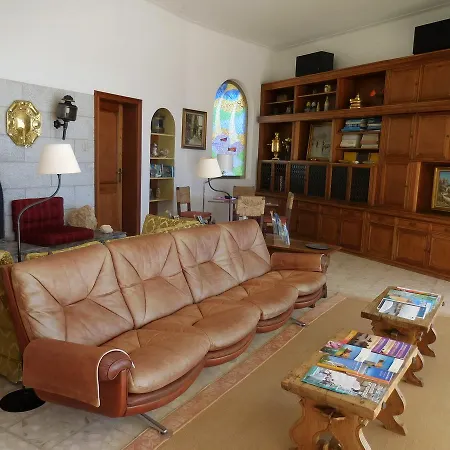 فندق مبيت وإفطار Casa Tres Palmeiras