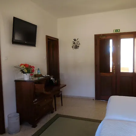 Bed & Breakfast Casa Tres Palmeiras Portimão