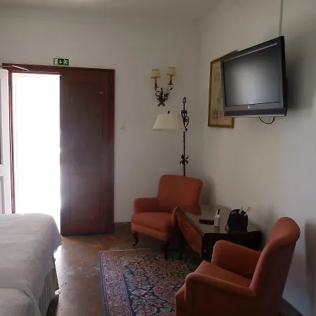 Casa Tres Palmeiras Bed & Breakfast *