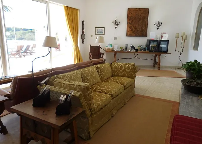Casa Tres Palmeiras Bed & Breakfast