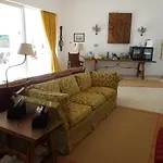 Casa Tres Palmeiras Bed & Breakfast